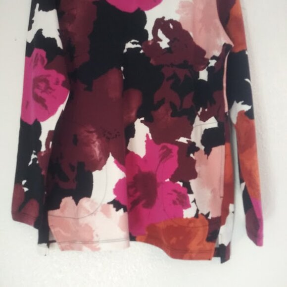 Susan Graver Weekend women's size M multicolored floral top - Picture 3 of 15
